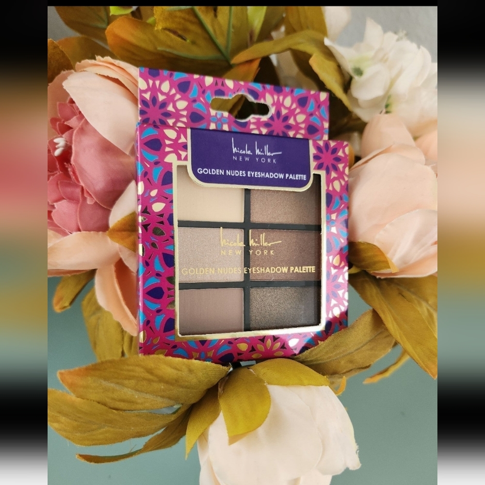 Nicole Miller New York Eyeshadow Palette